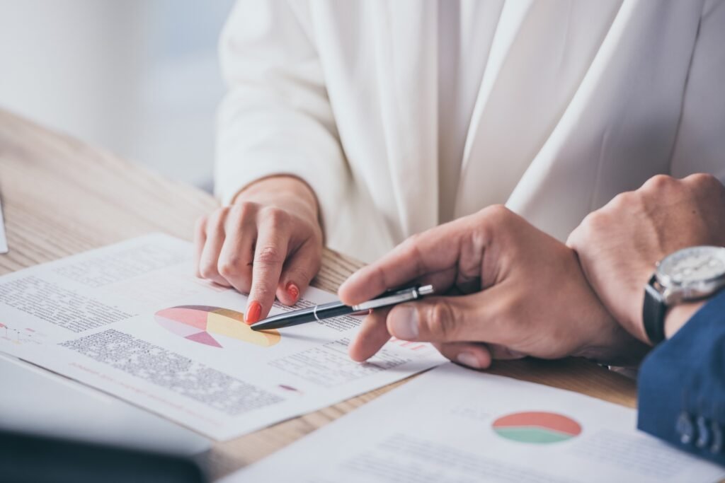 risk management financial advisor